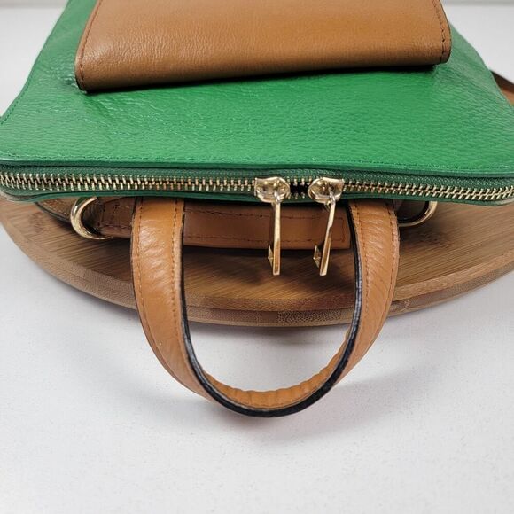 Divina Firenze Made in Italy Green Tan Leather Womens Convertible Backpack Purse - Picture 7 of 13